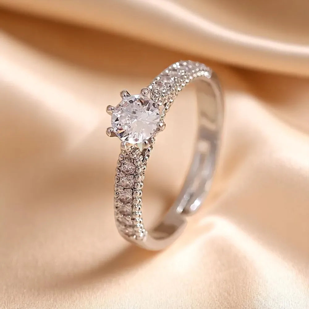 Elegant Copper Zirconia Adjustable Ring – Vintage Gemstone Shine