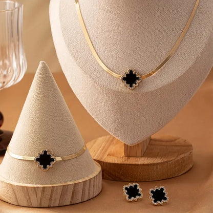 Flower Pendant Necklace & Bracelet Set – Elegant & Vintage