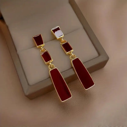 Retro Red Geometric Dangle Earrings – Vintage Alloy Jewelry for Women