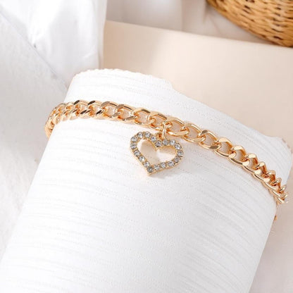 Heart Pendant Chunky Chain Bracelet – Diamond Accent